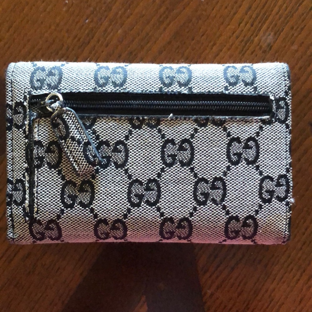 Gucci Wallet - Picture 2 of 5